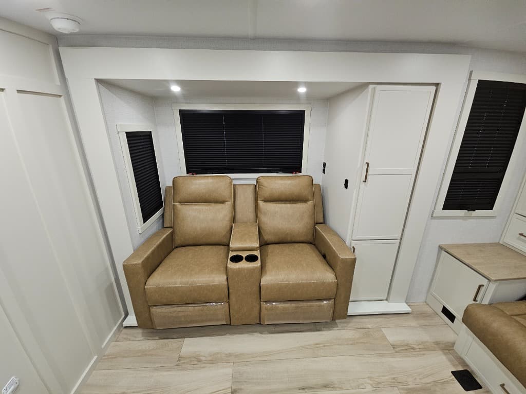 2026 Brinkley RV 2026 Brinkley RV Model I - thumbnail 5