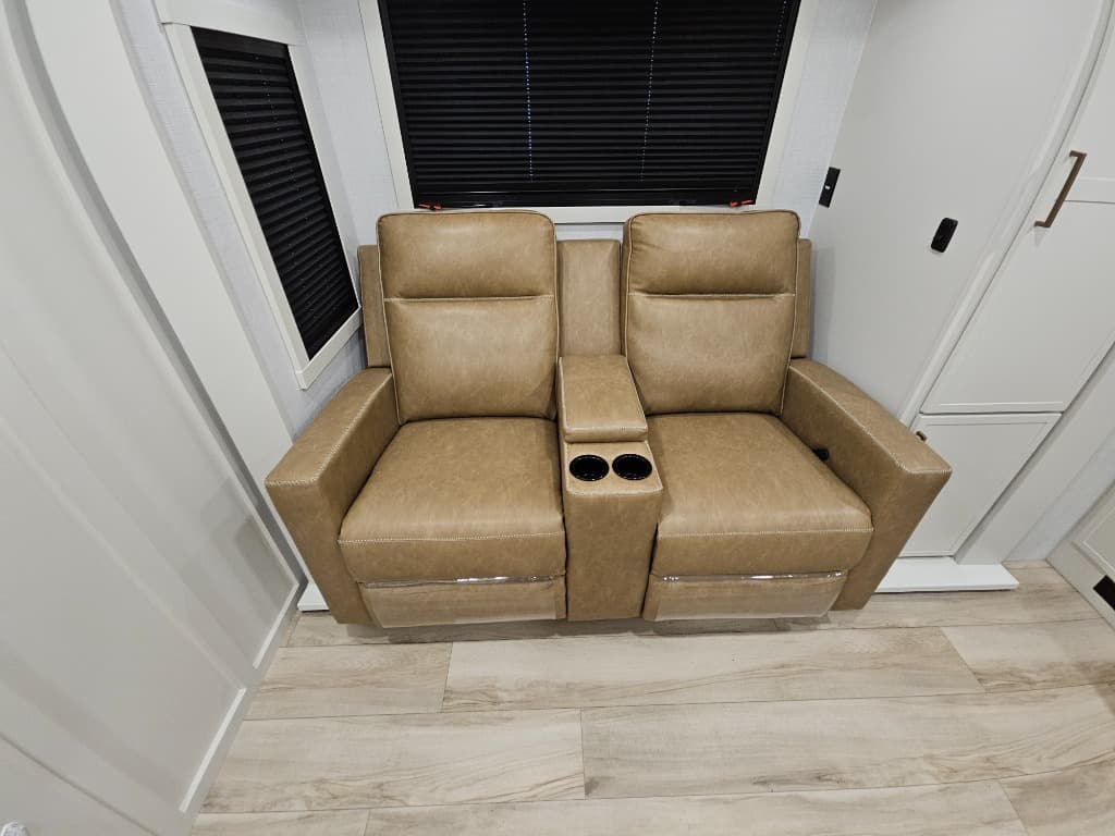 2026 Brinkley RV 2026 Brinkley RV Model I - thumbnail 6