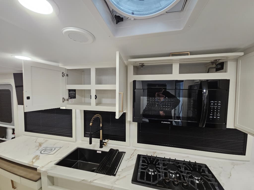 2026 Brinkley RV 2026 Brinkley RV Model I - thumbnail 12