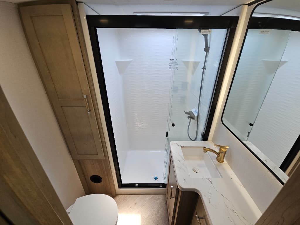 2025 Keystone RV 2025 Keystone RV Raptor Carbon Series - thumbnail 32