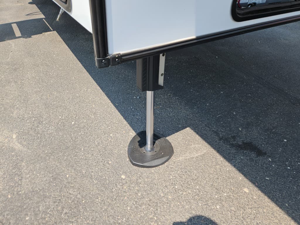 2025 Keystone RV 2025 Keystone RV Carbon - thumbnail 11