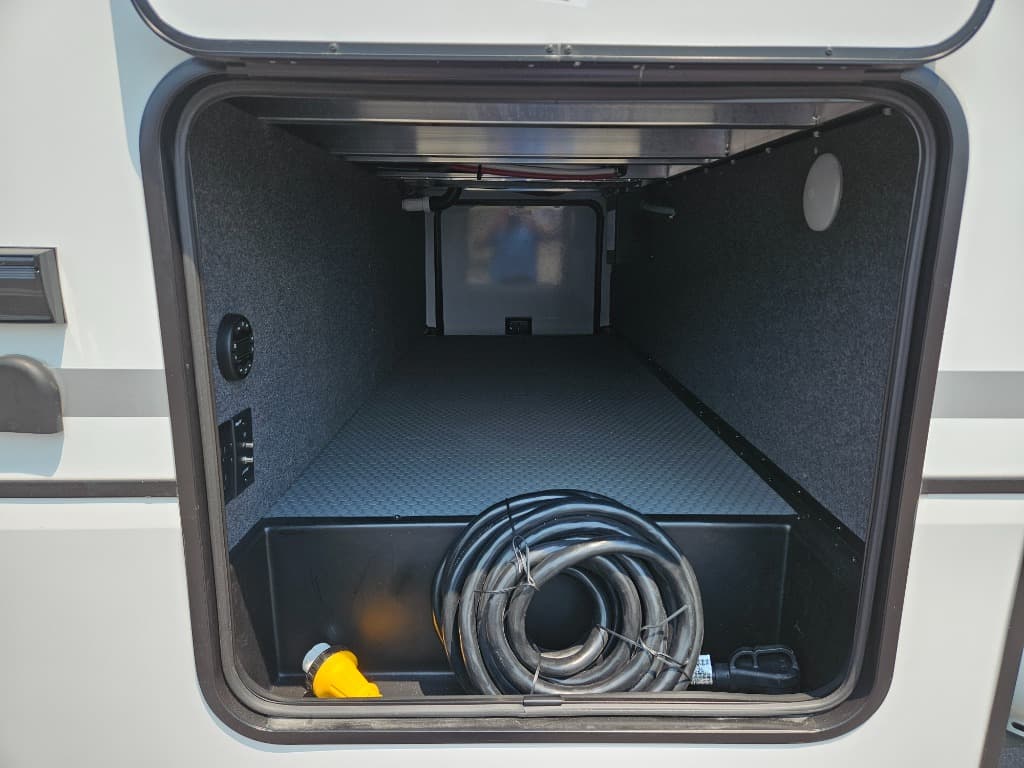 2025 Keystone RV 2025 Keystone RV Carbon - thumbnail 13