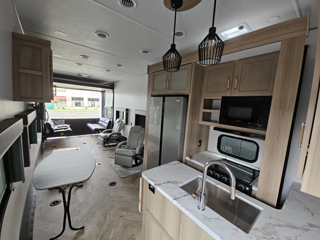 2025 Keystone RV 2025 Keystone RV Carbon - thumbnail 33