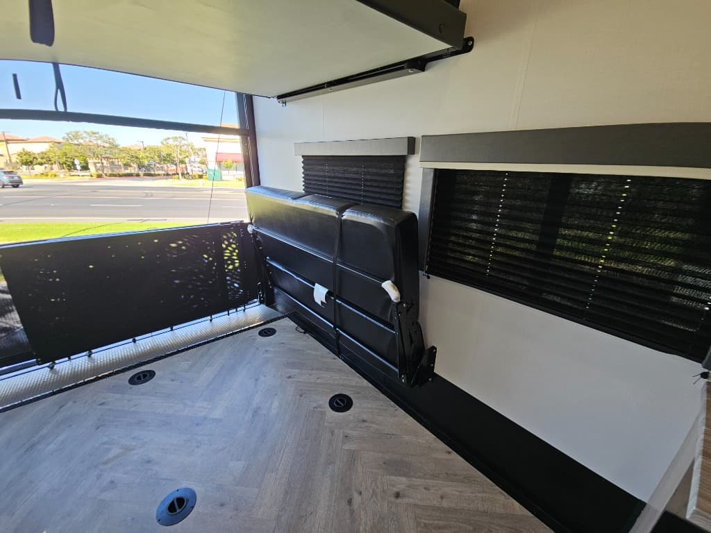 2026 Keystone RV 2026 Keystone RV Raptor Carbon Series - thumbnail 12