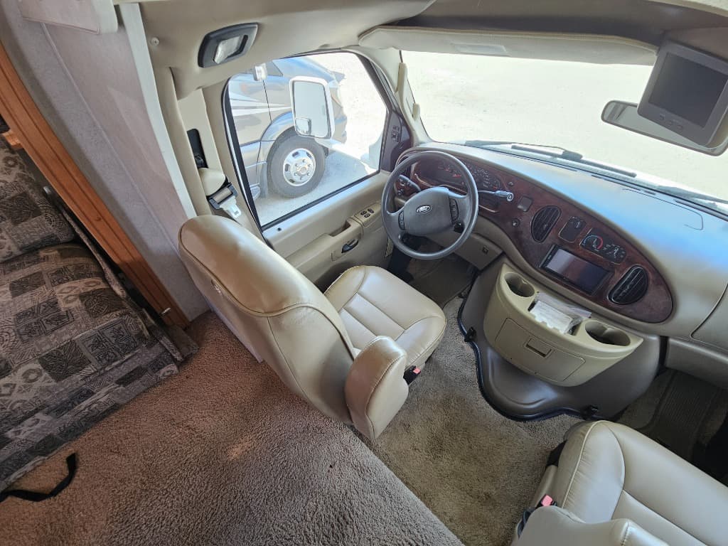 2006 Itasca 2006 Itasca Spirit - thumbnail 10