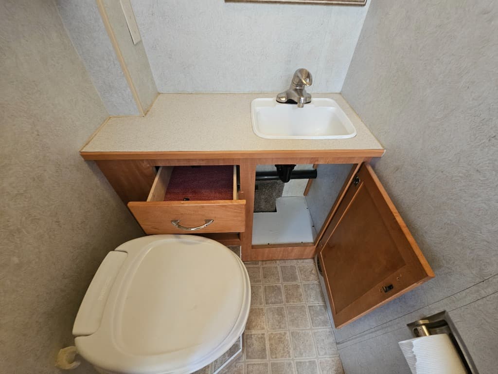 2006 Itasca 2006 Itasca Spirit - thumbnail 32