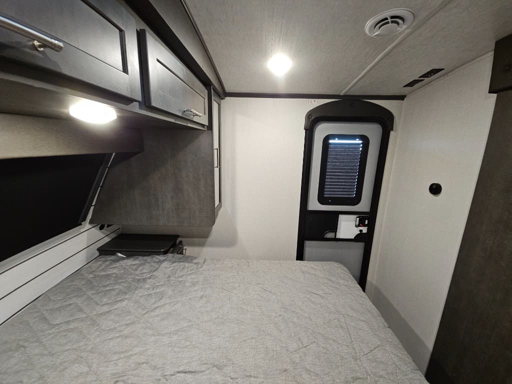 2025 Keystone RV 2025 Keystone RV Keystone Cougar - thumbnail 17