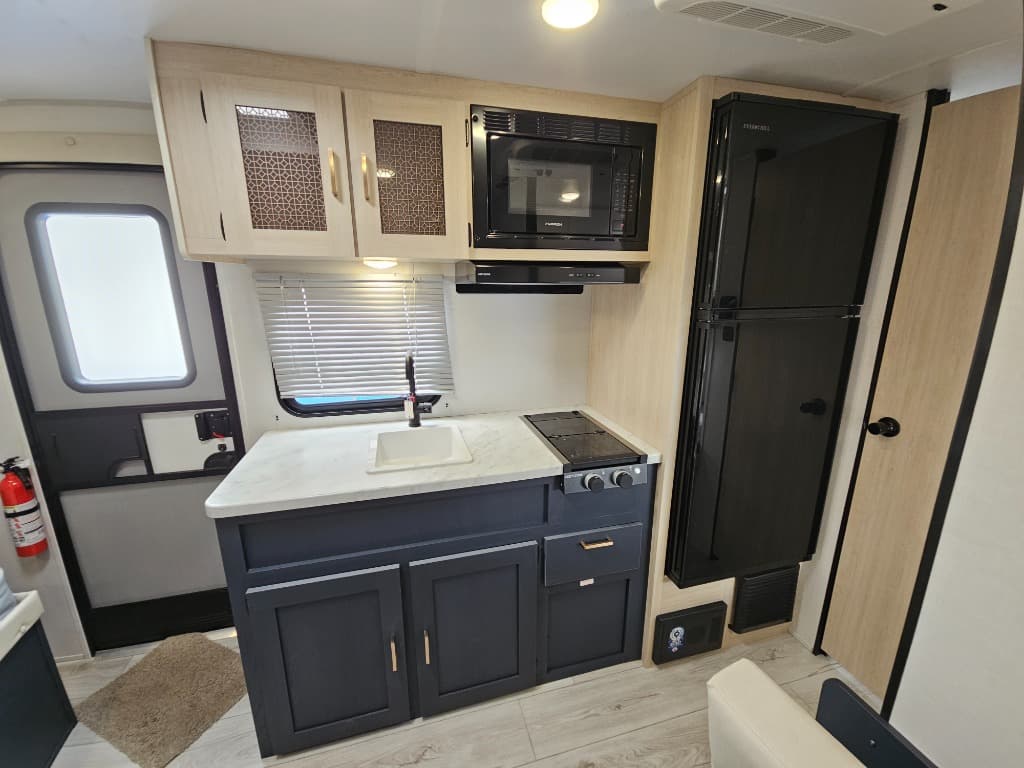 2024 Prime Time RV 2024 Prime Time RV Avenger - thumbnail 14