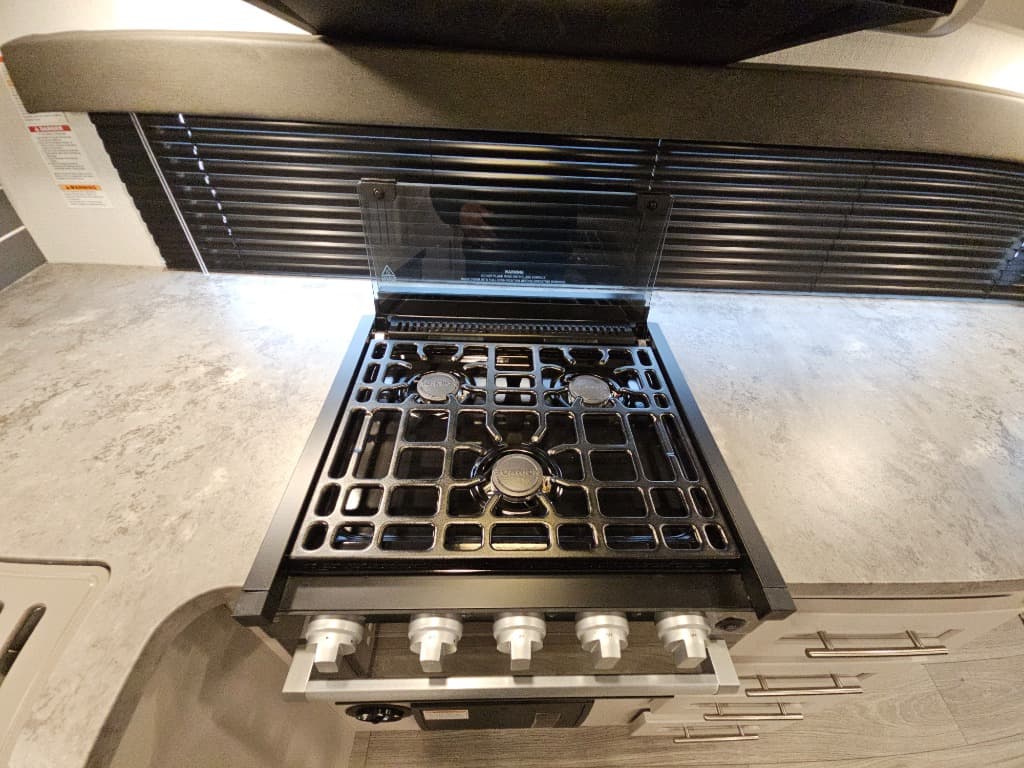 2025 Keystone RV 2025 Keystone RV Cougar Half-Ton - thumbnail 23