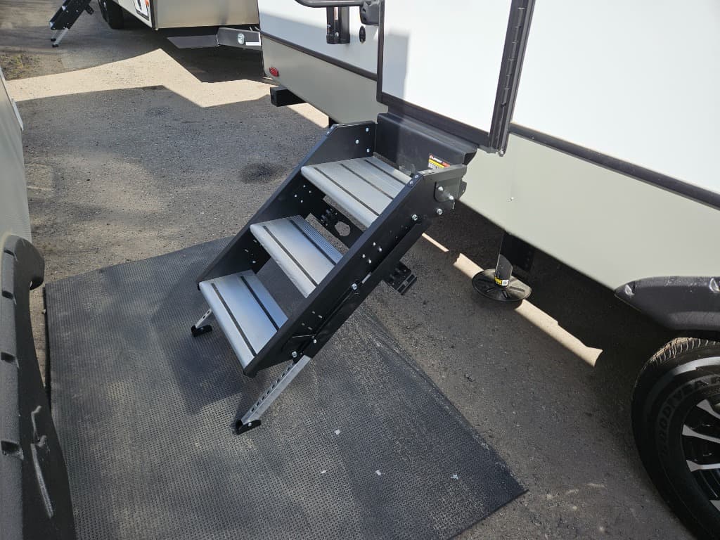 2025 Keystone RV 2025 Keystone RV Cougar Half-Ton - thumbnail 49