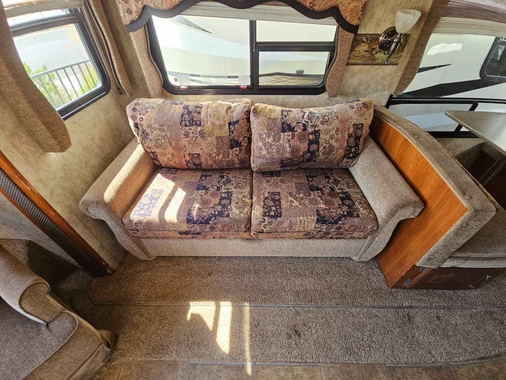 2012 Keystone RV 2012 Keystone RV Keystone Cougar - thumbnail 11