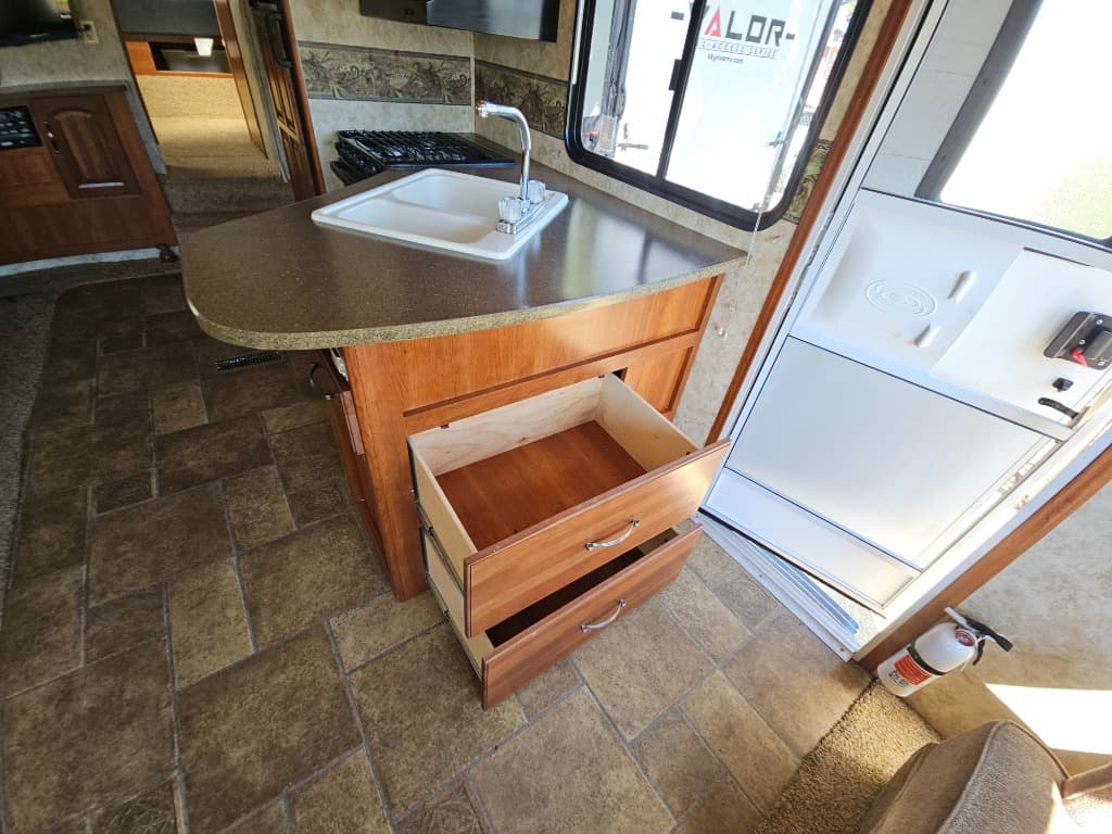 2012 Keystone RV 2012 Keystone RV Keystone Cougar - thumbnail 17