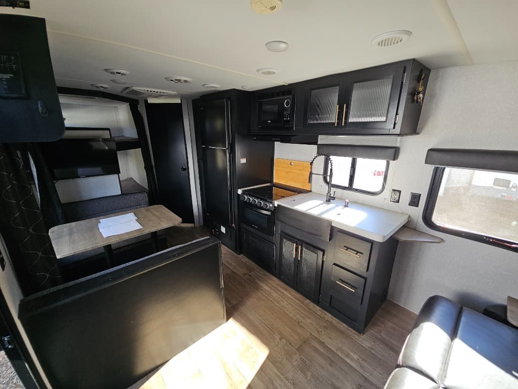 2022 Forest River 2022 Forest River Cherokee Grey Wolf - thumbnail 8