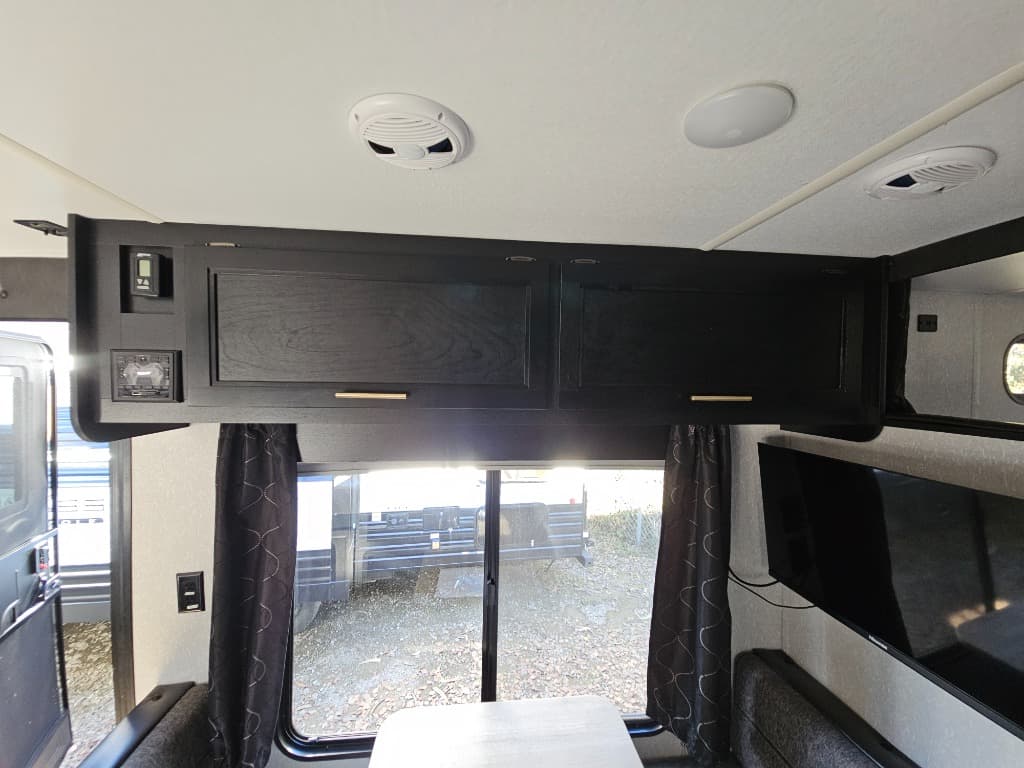 2022 Forest River 2022 Forest River Cherokee Grey Wolf - thumbnail 11