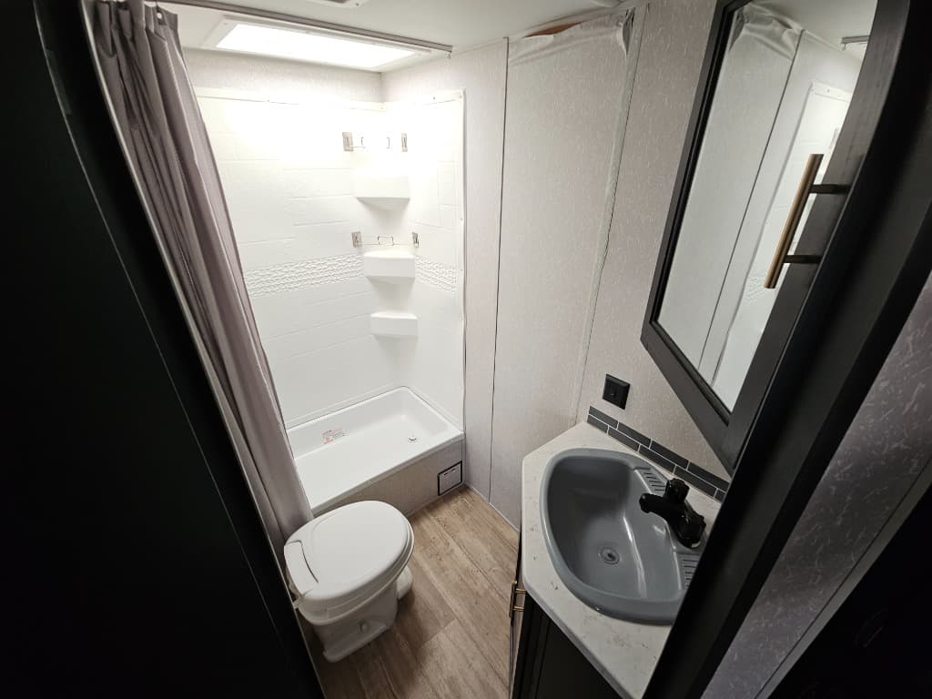 2022 Forest River 2022 Forest River Cherokee Grey Wolf - thumbnail 13