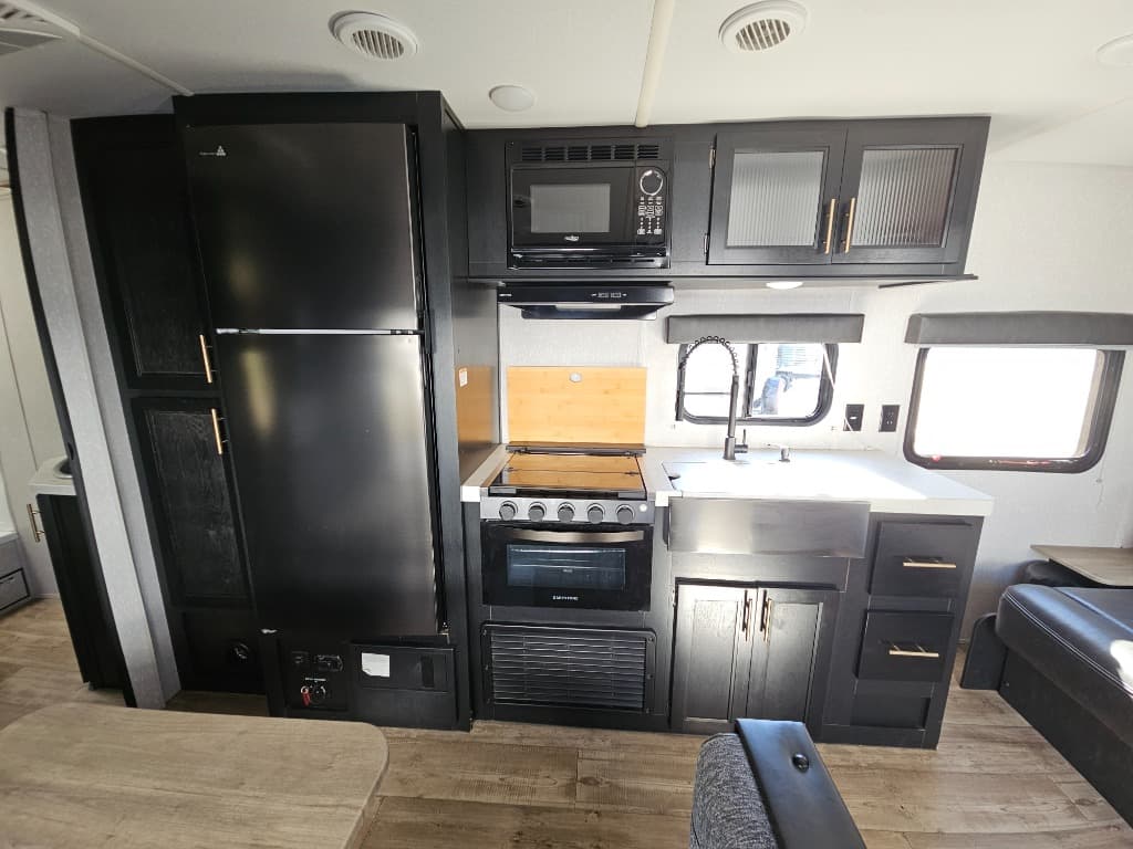 2022 Forest River 2022 Forest River Cherokee Grey Wolf - thumbnail 20