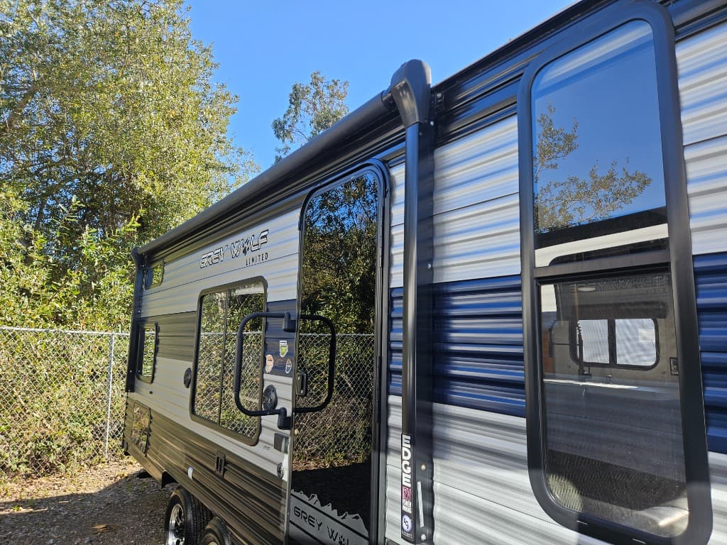 2022 Forest River 2022 Forest River Cherokee Grey Wolf - thumbnail 35