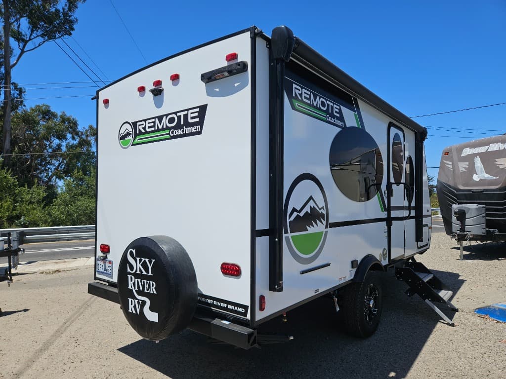 2025 Coachmen 2025 Coachmen Remote - thumbnail 3