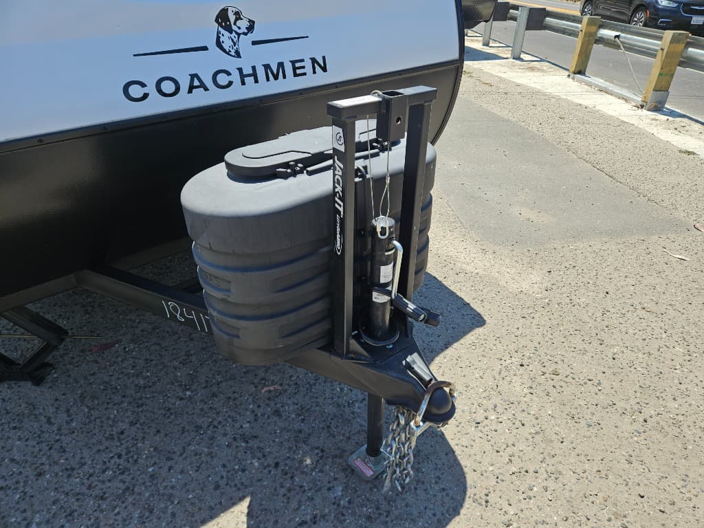 2025 Coachmen 2025 Coachmen Remote - thumbnail 30