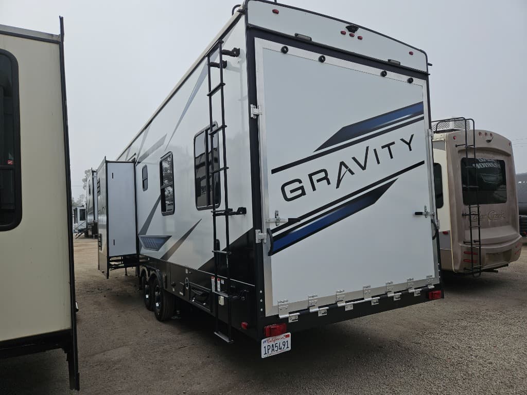 2021 Heartland 2021 Heartland Gravity - thumbnail 4