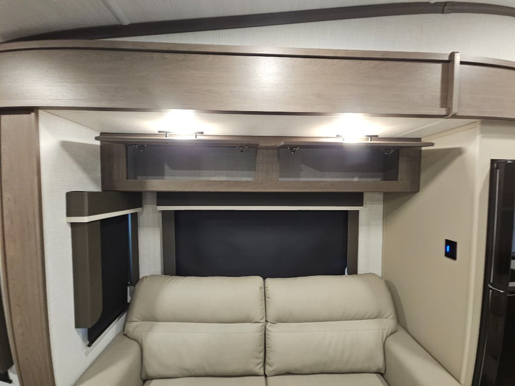 2026 Keystone RV 2026 Keystone RV Cougar Half-Ton - thumbnail 22