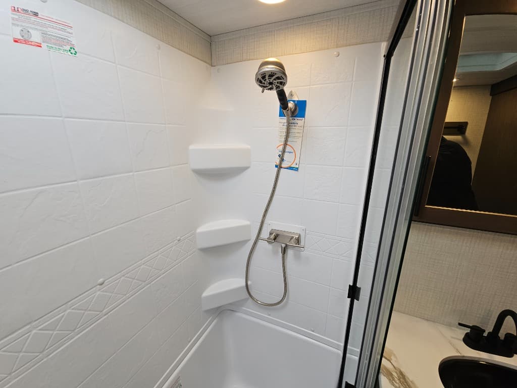 2026 Keystone RV 2026 Keystone RV Cougar Half-Ton - thumbnail 39