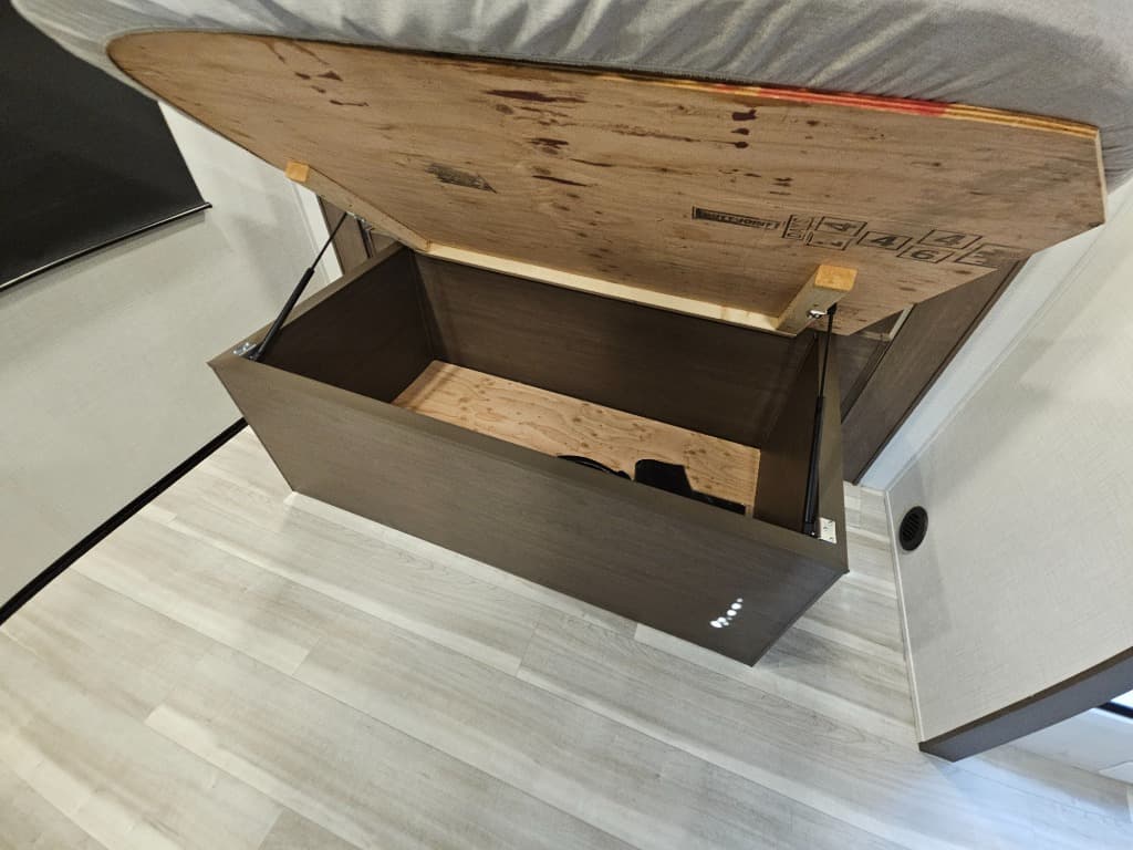 2026 Keystone RV 2026 Keystone RV Cougar Half-Ton - thumbnail 39