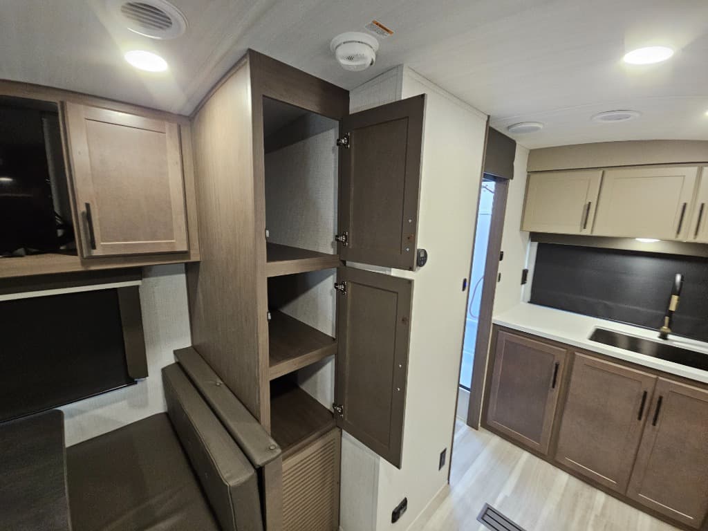 2026 Keystone RV 2026 Keystone RV Cougar Half-Ton - thumbnail 15