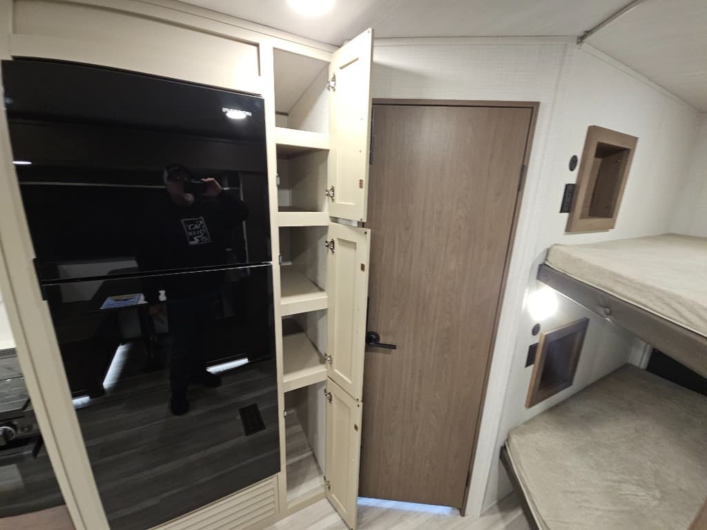 2026 Keystone RV 2026 Keystone RV Cougar Half-Ton - thumbnail 17