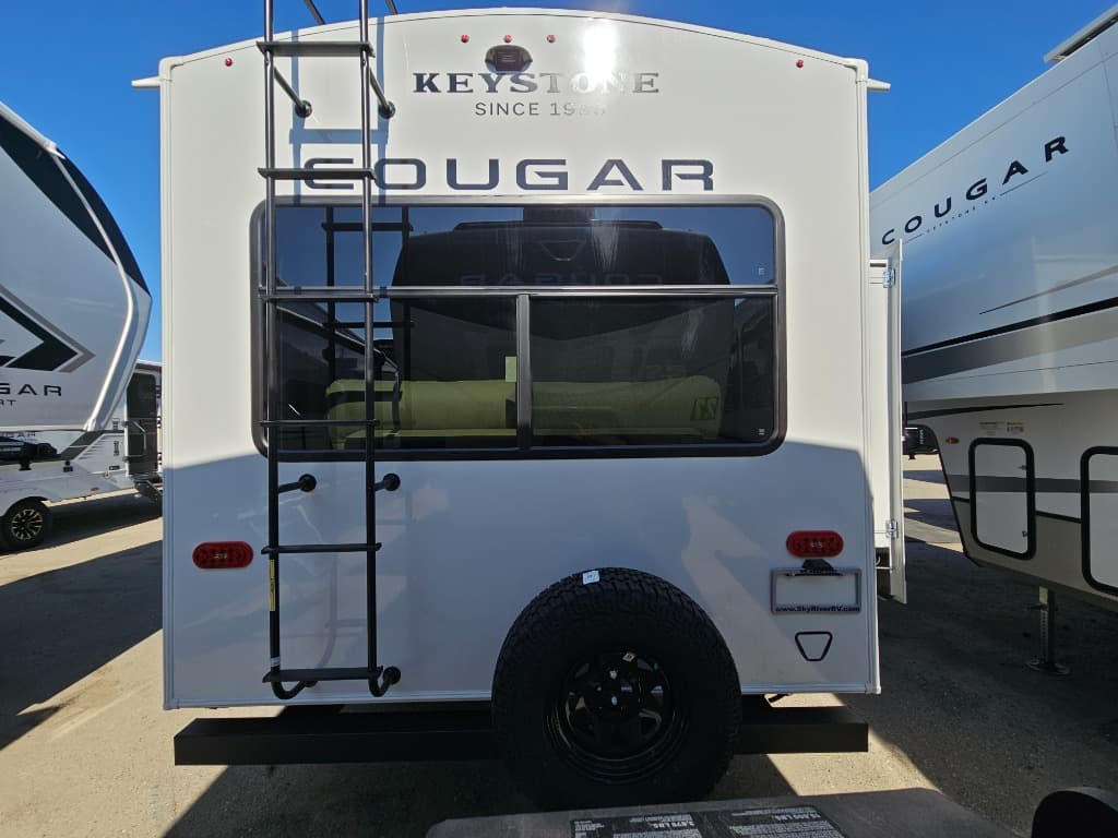 2026 Keystone RV 2026 Keystone RV Cougar Half-Ton - thumbnail 3