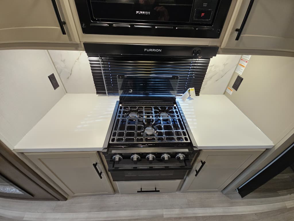 2026 Keystone RV 2026 Keystone RV Cougar Half-Ton - thumbnail 27