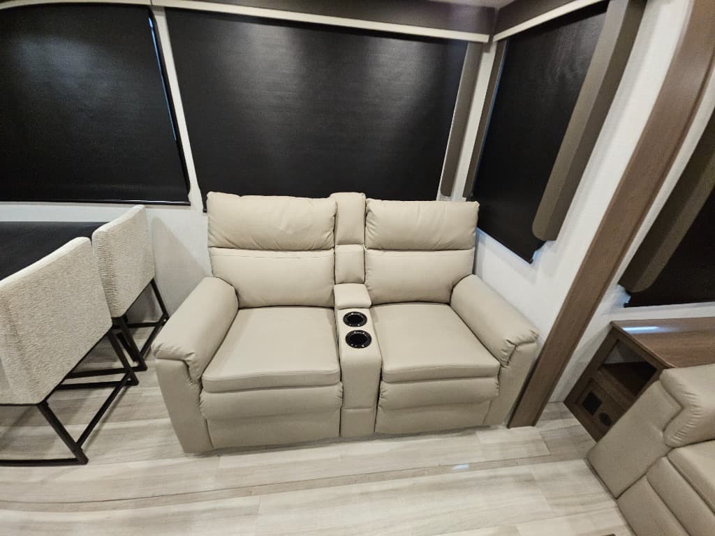 2026 Keystone RV 2026 Keystone RV Cougar - thumbnail 13