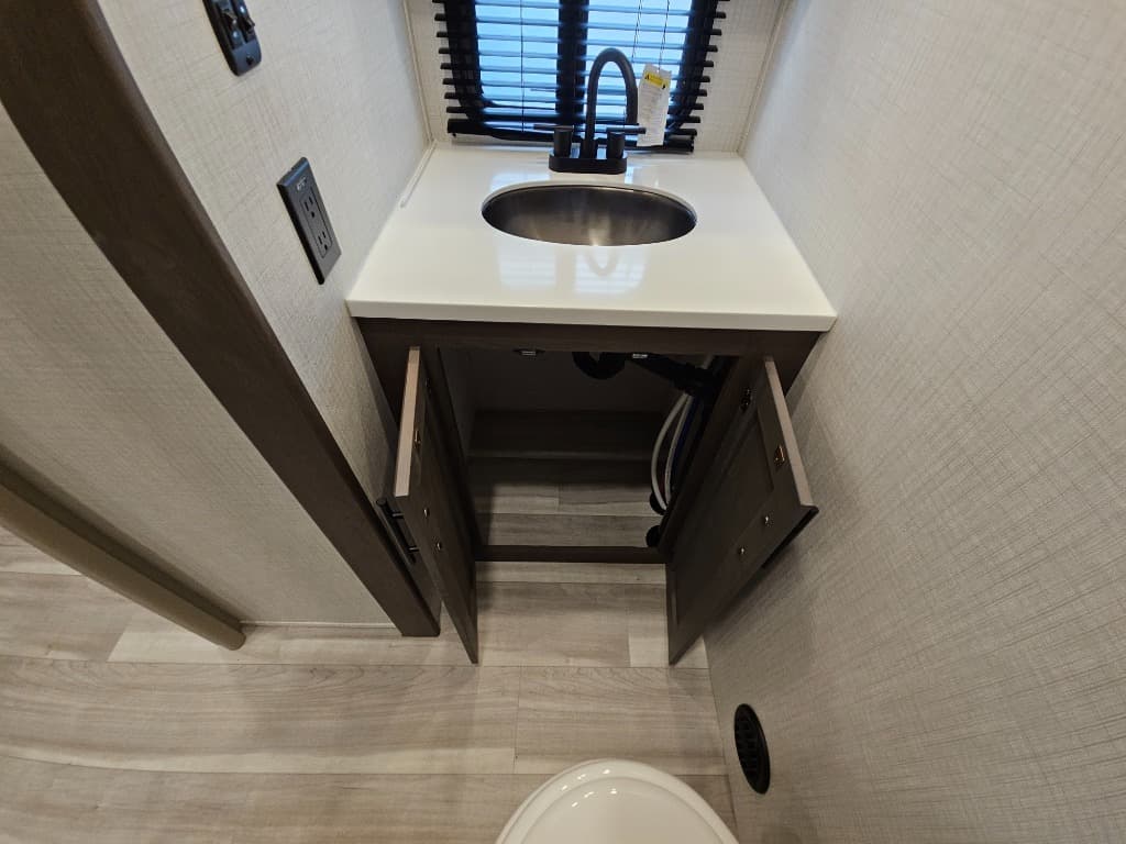 2026 Keystone RV 2026 Keystone RV Cougar - thumbnail 36