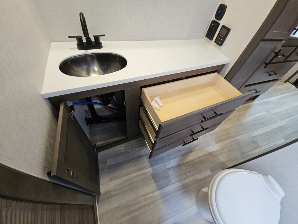 2026 Keystone RV 2026 Keystone RV Cougar - thumbnail 51