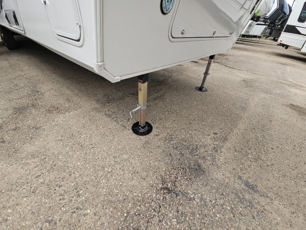 2026 Keystone RV 2026 Keystone RV Cougar - thumbnail 60