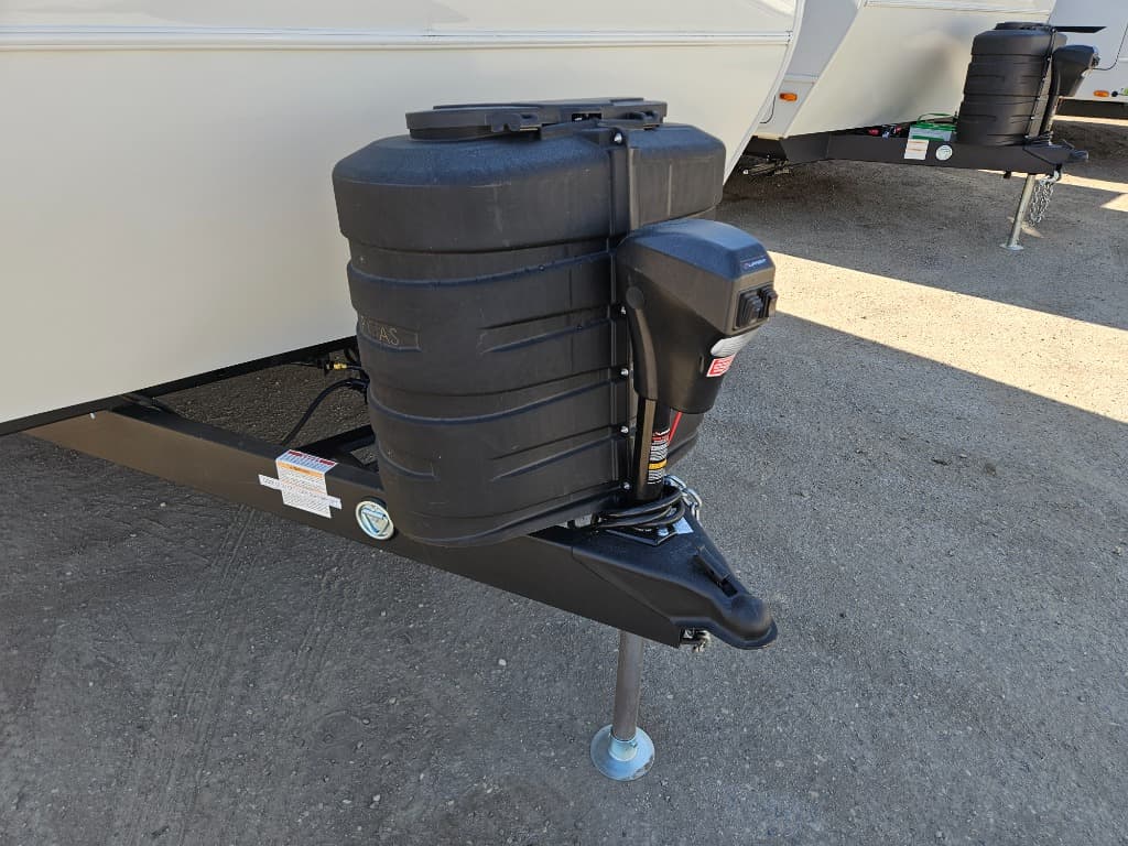 2026 Keystone RV 2026 Keystone RV Cougar Half-Ton - thumbnail 43