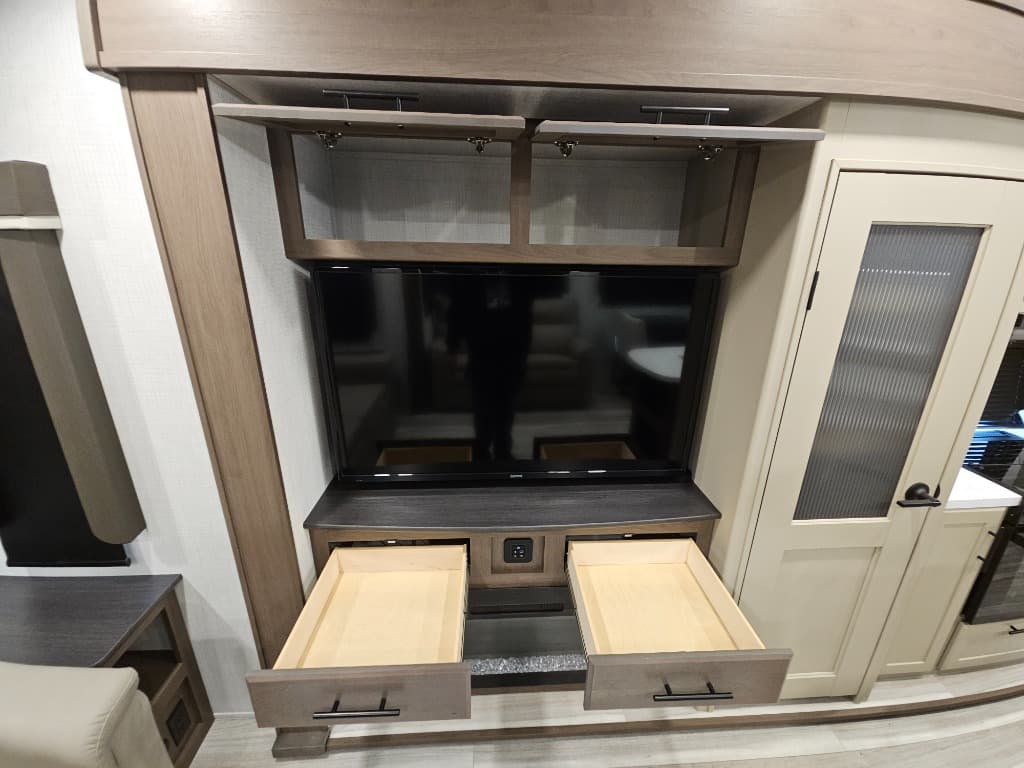 2026 Keystone RV 2026 Keystone RV Cougar Half-Ton - thumbnail 20