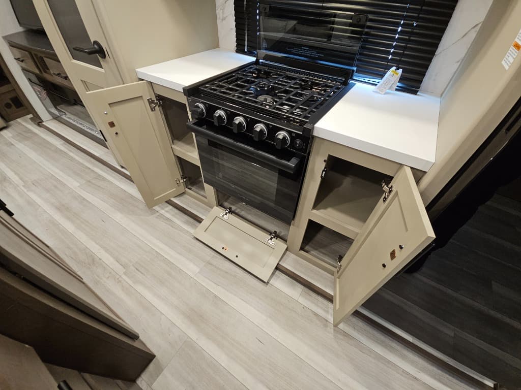 2026 Keystone RV 2026 Keystone RV Cougar Half-Ton - thumbnail 29