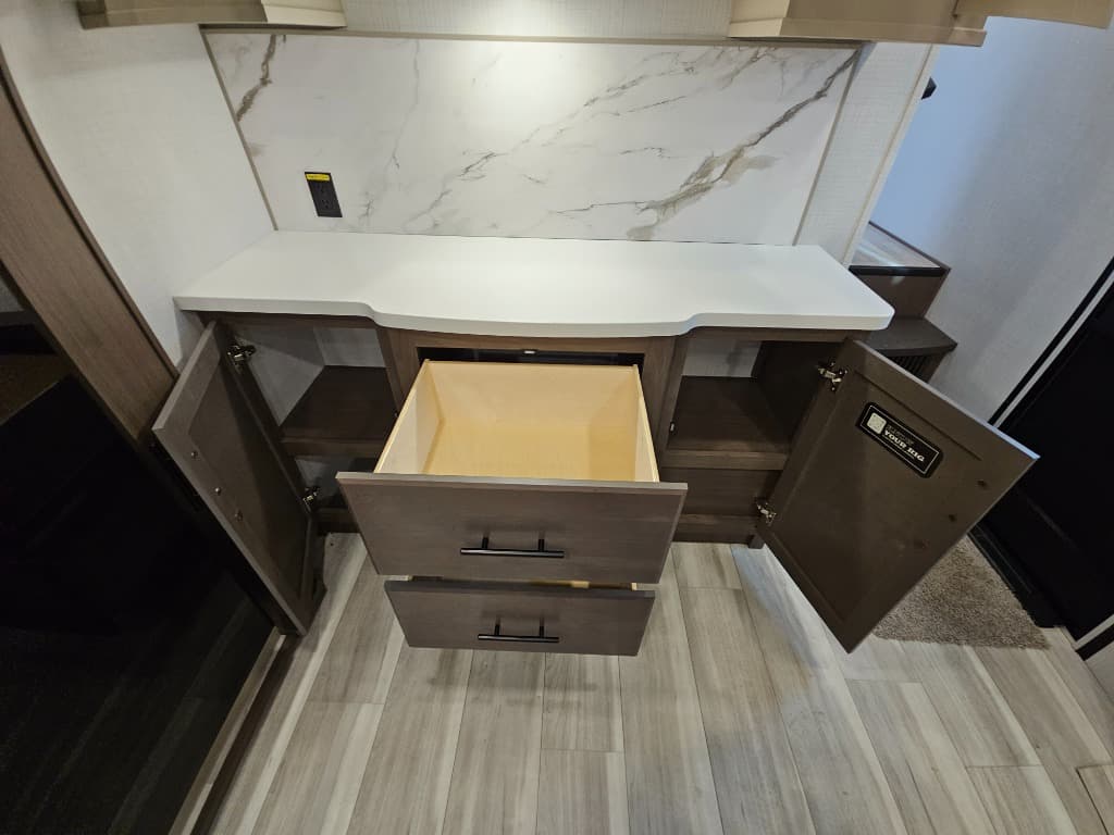 2026 Keystone RV 2026 Keystone RV Cougar Half-Ton - thumbnail 34