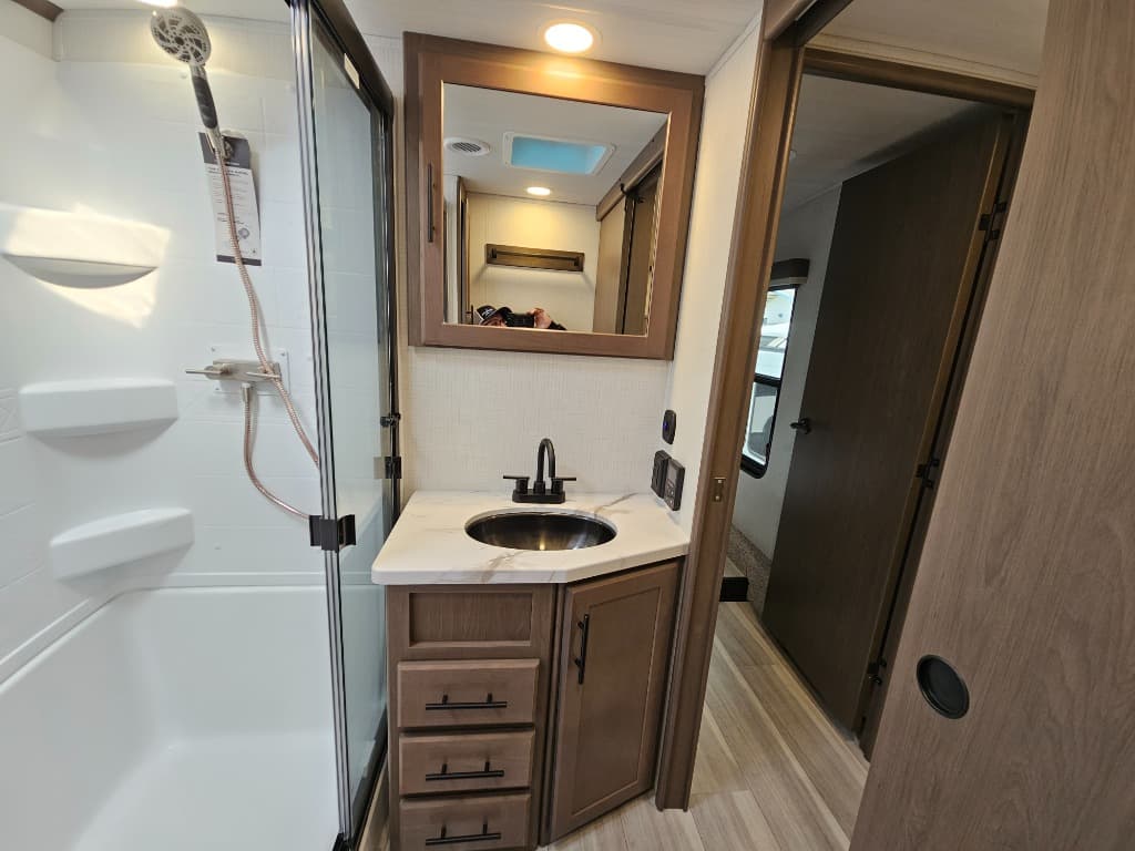 2026 Keystone RV 2026 Keystone RV Cougar Half-Ton - thumbnail 40