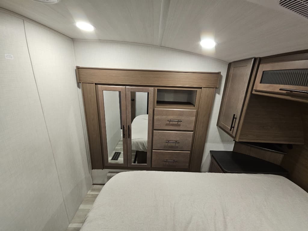 2026 Keystone RV 2026 Keystone RV Cougar Half-Ton - thumbnail 48