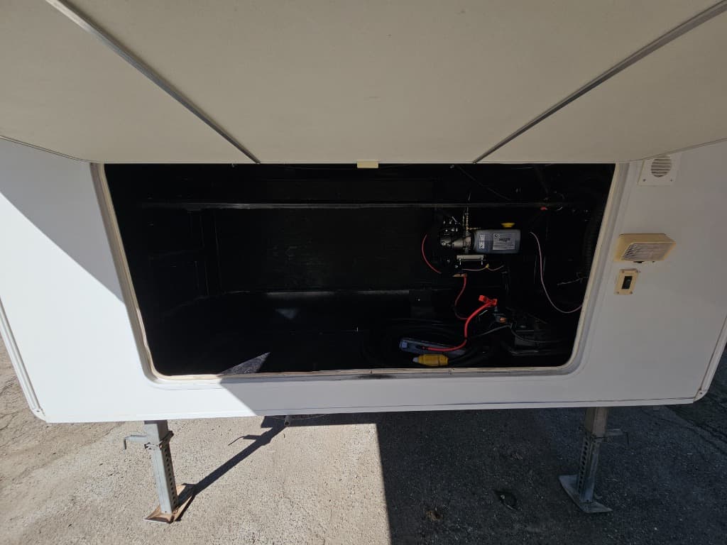 2008 Forest River 2008 Forest River Cardinal - thumbnail 46