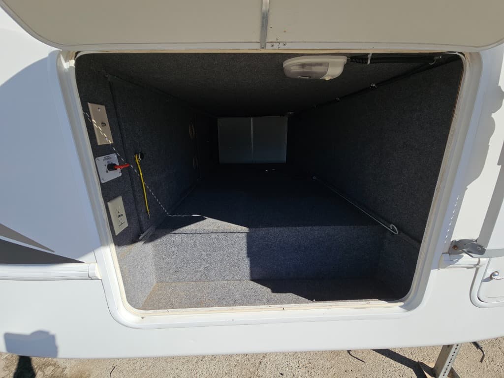 2008 Forest River 2008 Forest River Cardinal - thumbnail 48