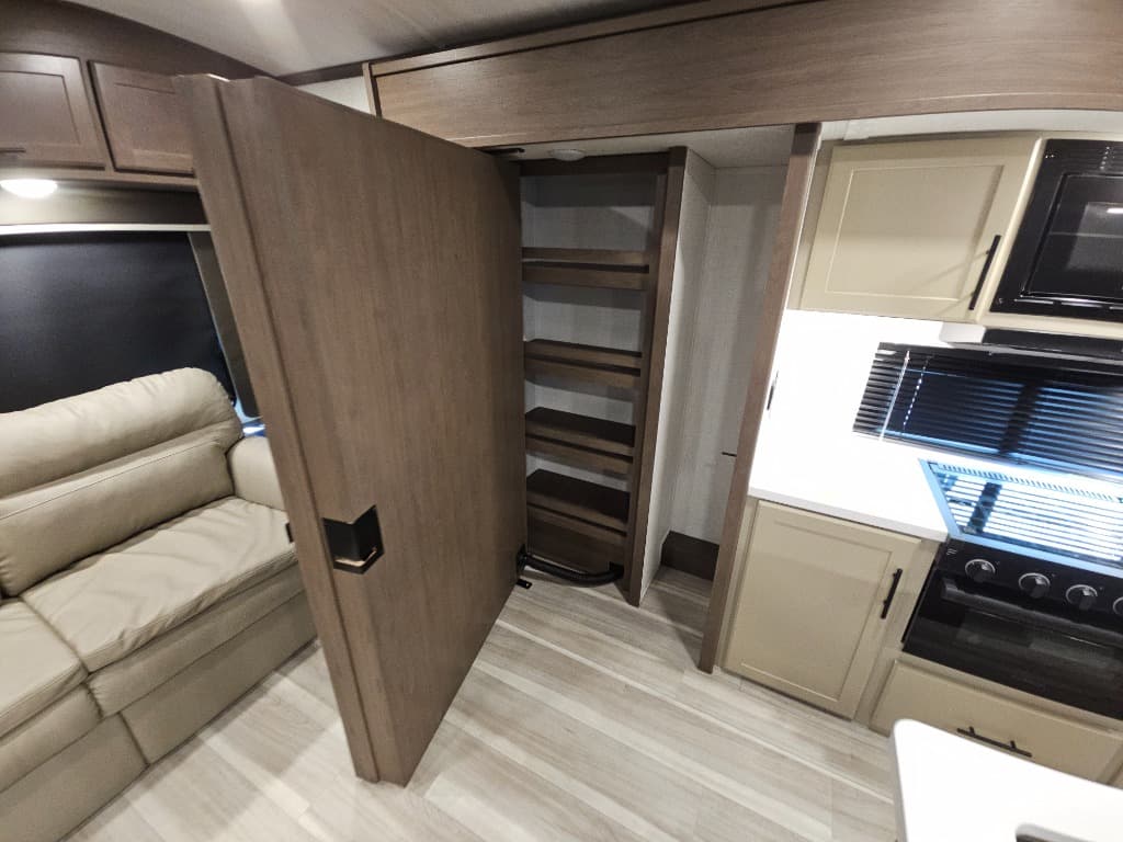 2026 Keystone RV 2026 Keystone RV Cougar Half-Ton - thumbnail 21