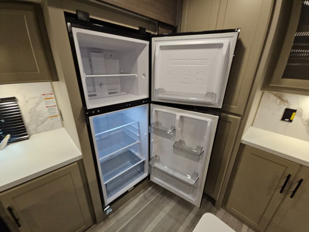 2026 Keystone RV 2026 Keystone RV Cougar Half-Ton - thumbnail 23