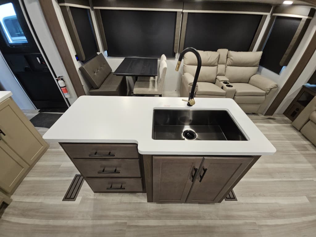 2026 Keystone RV 2026 Keystone RV Cougar Half-Ton - thumbnail 29