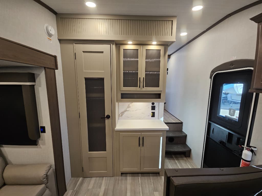 2026 Keystone RV 2026 Keystone RV Cougar Half-Ton - thumbnail 22