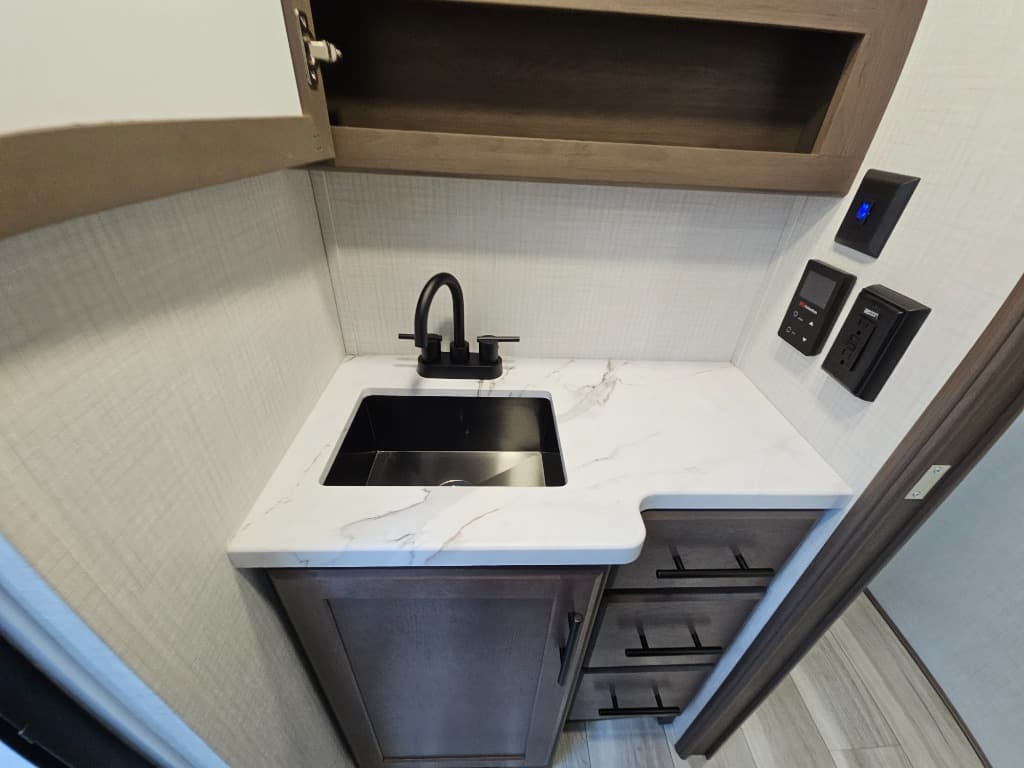 2026 Keystone RV 2026 Keystone RV Cougar Half-Ton - thumbnail 31