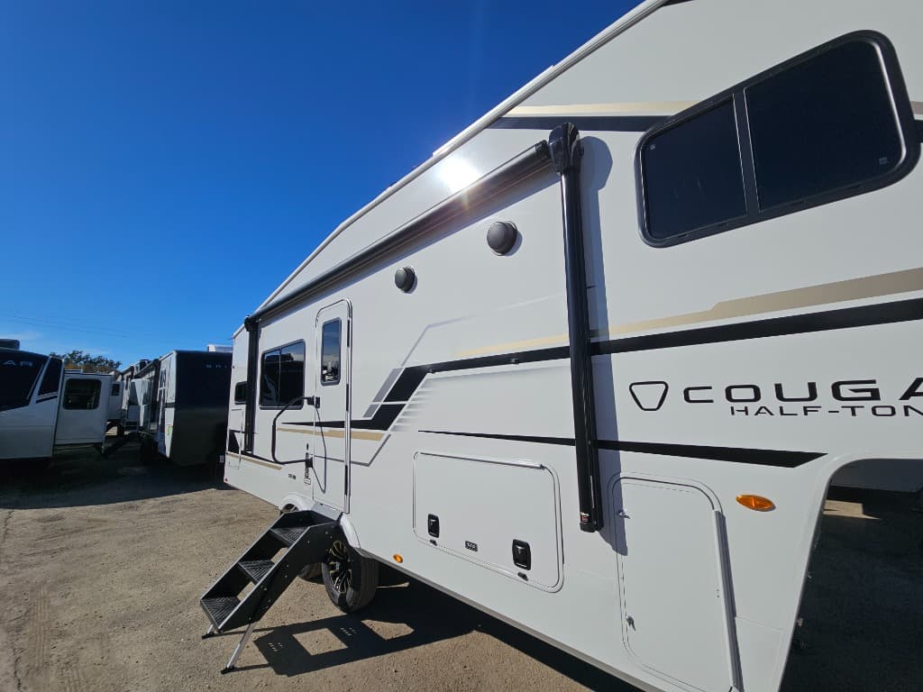 2026 Keystone RV 2026 Keystone RV Cougar Half-Ton - thumbnail 42
