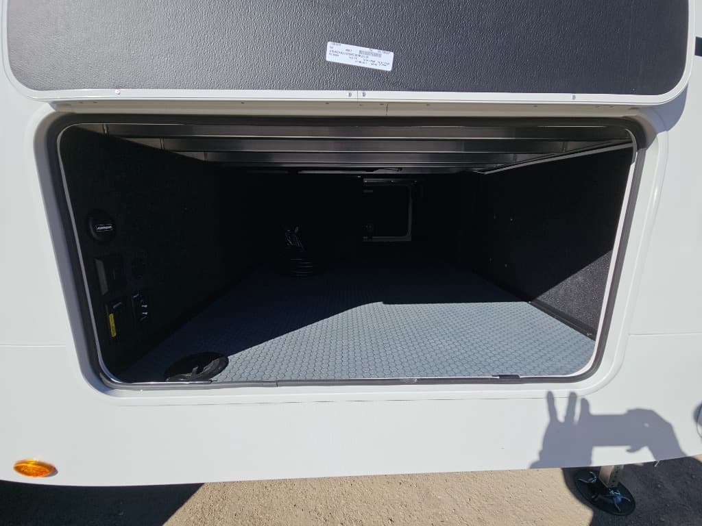 2026 Keystone RV 2026 Keystone RV Cougar Half-Ton - thumbnail 44